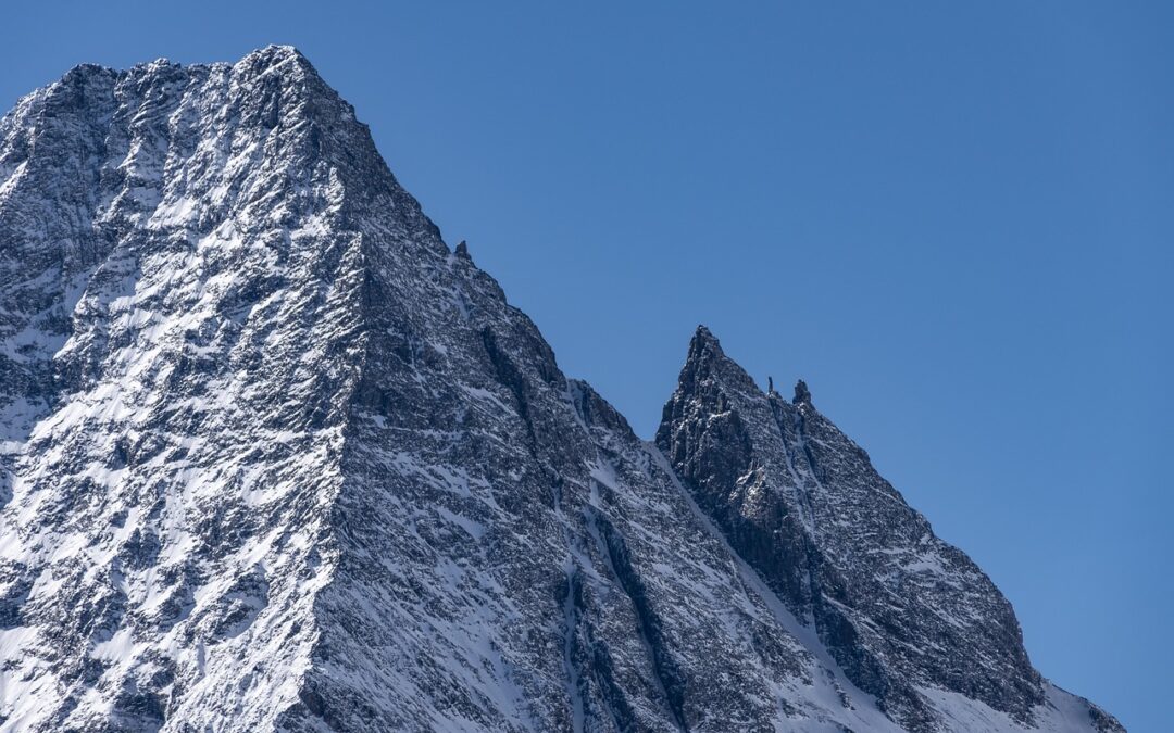 Snowcat Tours To Mountain Peaks – Get Ready For A…