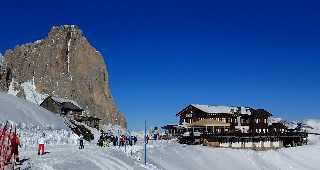Snowcat Skiing Near Me / Powder Paradise: Your Guide To…