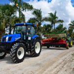snowcat-skiing-equipment-rental_and_Luxury-Snowcat-Tour-Experiences